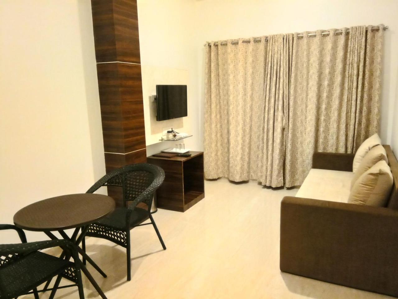 Royal Orbit Hotel Panchgani Exterior foto